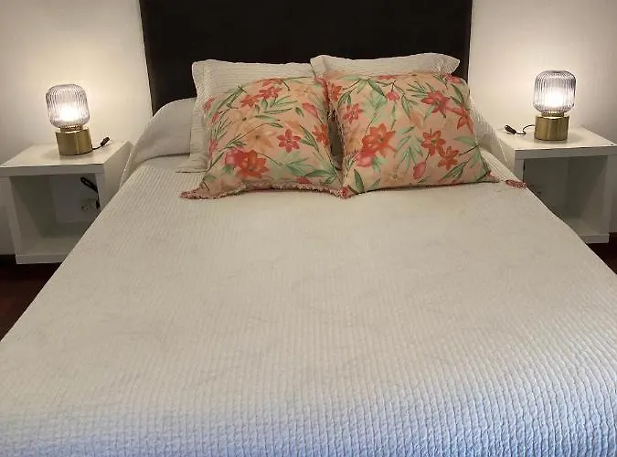 El Temple-casco Historico De * Zaragoza